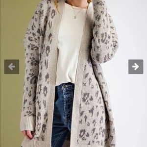 Easel Cheetah Leopard cardigan 2x